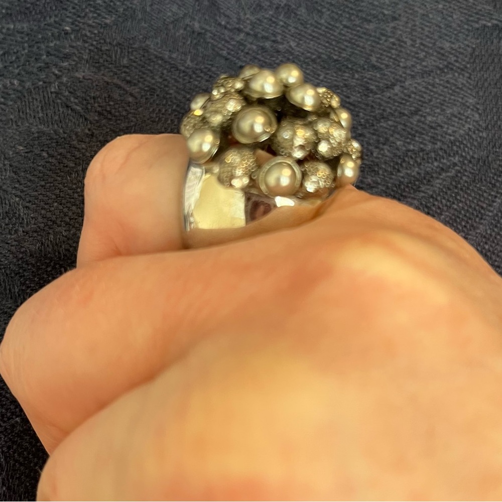 Lia Sophia Silver Pearl Statement Ring size 8 - Picture 9 of 10